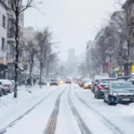 עקבו אחר התחזית לעדכונים חיוניים על סופת שלגים שמגיעה מוקדם מהצפוי. קבלו מידע עדכני והכינו את עצמכם למזג אוויר חורפי חזק.